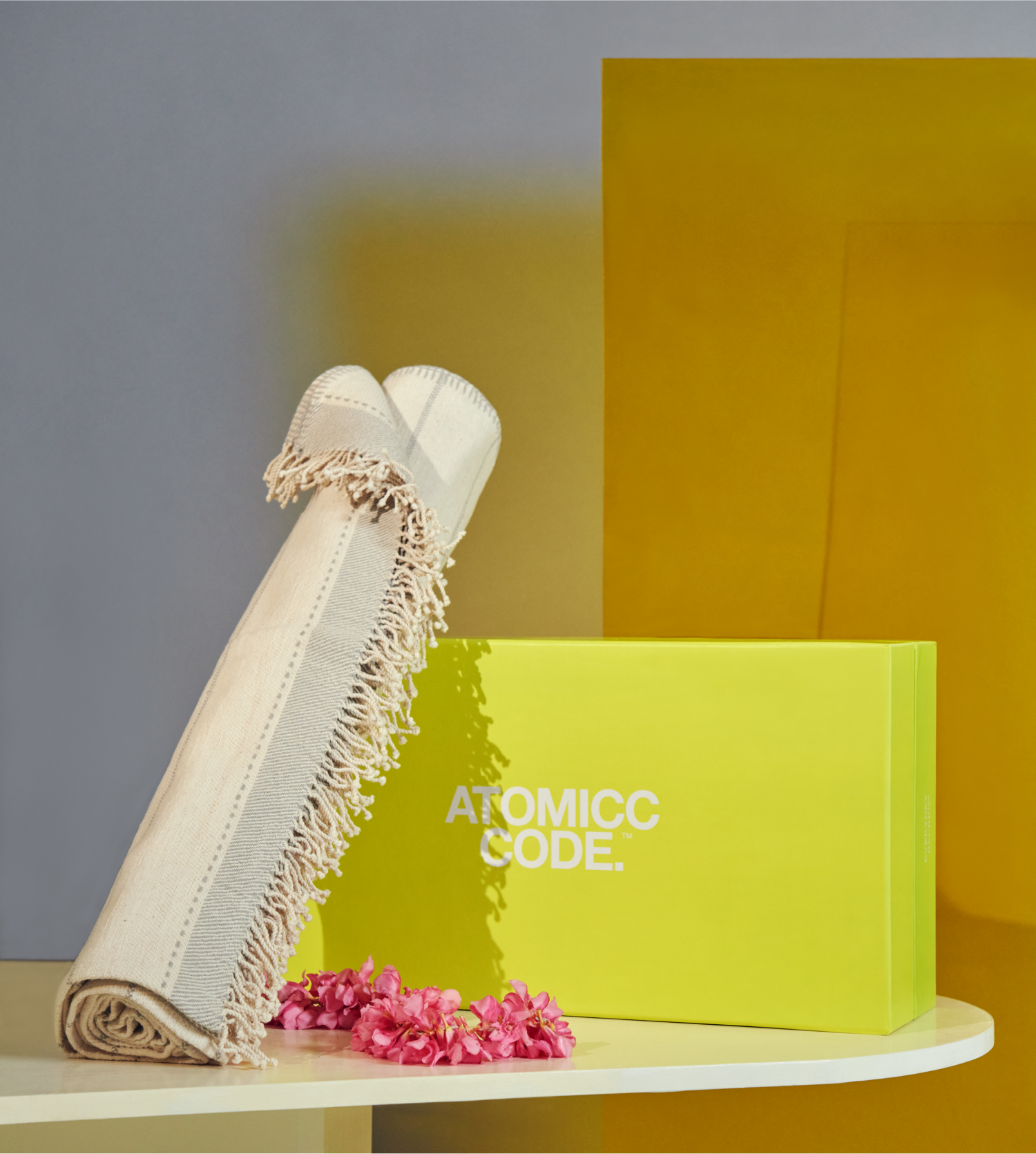 Meditation Blanket - white and grey